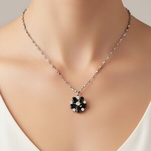 Liz Paiacios designer rhinestone chocker necklace fashion costume jewelr…